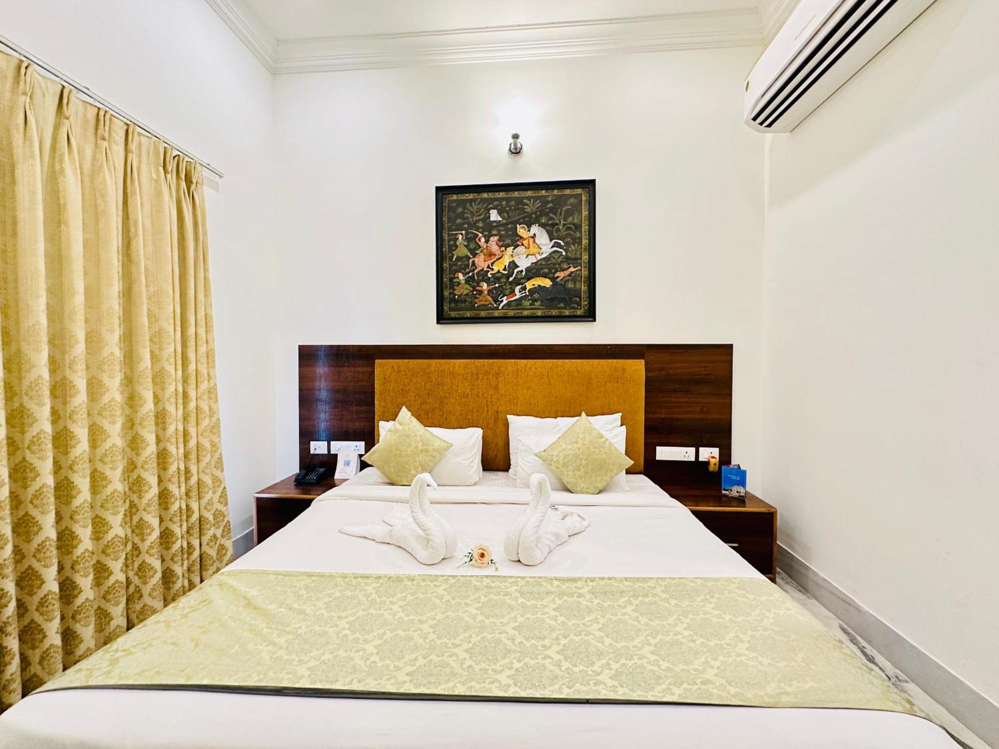 Mewar Palace Resort And Spa Udaipur Buitenkant foto